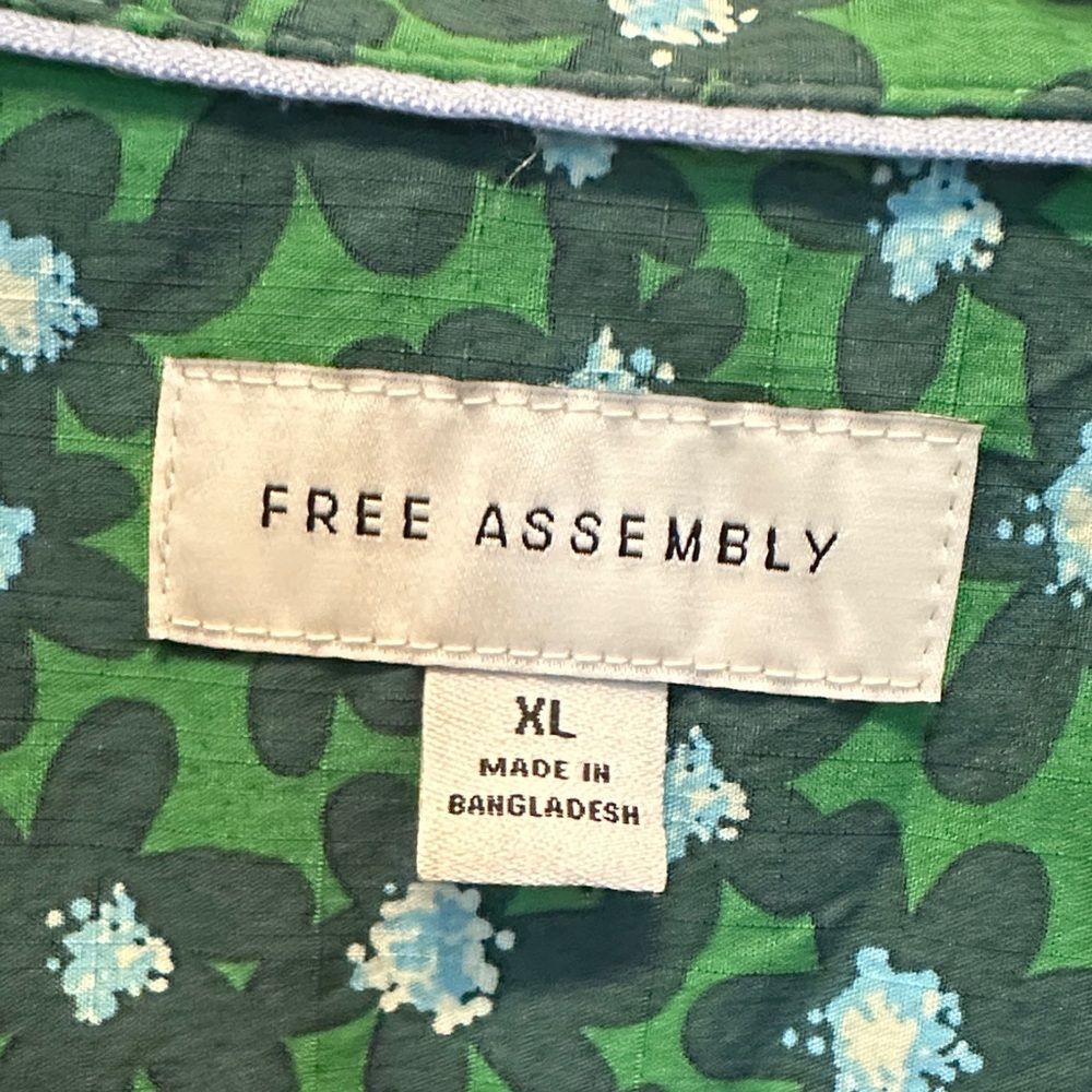 Free Assembly Men's Green Floral Patterned Casual Shirt Size XL - Picture 2 of 7